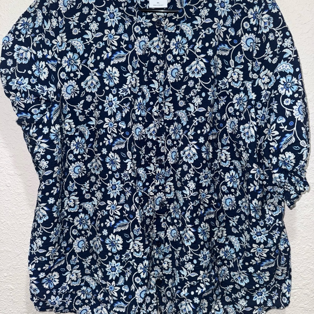 Croft & Barrow Navy Floral Button Down Shirt